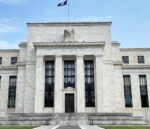 حذر‭ ‬الفيدرالي‭ ‬والنبرة‭ ‬التيسيرية‭ ‬للمركزي‭ ‬الأوروبي‭ ‬يعكسان‭ ‬تباين‭ ‬توقعات‭ ‬السياسة‭ ‬النقدية‭ ‬عالمياً‭