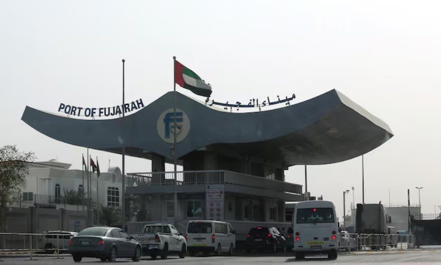 مبيعات وقود السفن في ميناء الفجيرة تتراجع للشهر الثالث بفعل انخفاض الوقود عالي الكبريت