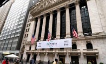 ‮«‬وول‭ ‬ستريت‮»…‬‭ ‬ترتدّ‭ ‬بقوّة‭ ‬على‭ ‬آمال‭ ‬خفض‭ ‬الفائدة