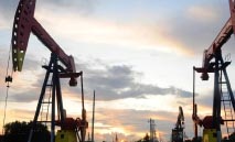 أسعار‭ ‬النفط‭ ‬ترتفع‭ ‬وسط‭ ‬مخاوف‭ ‬من‭ ‬تعطل‭ ‬الإمدادات