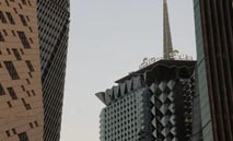 "الأهلي السعودي" يسعى لاقتراض مليار دولار ضمن موجة تمويل خليجية قياسية