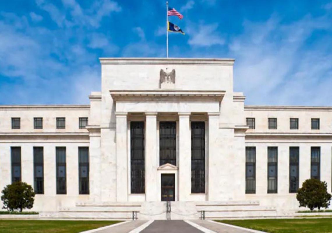 موافقاً‭ ‬التوقعات‭.. ‬الفيدرالي‭ ‬يخفض‭ ‬الفائدة‭ ‬25‭ ‬نقطة‭ ‬أساس