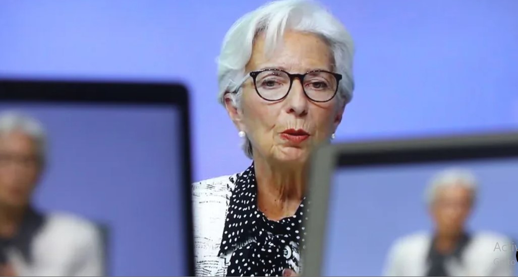 سعر‭ ‬النفط‭ ‬يصعد‭ ‬مع‭ ‬ترقب‭ ‬الخطوة‭ ‬التالية‭ ‬في‭ ‬حرب‭ ‬روسيا‭ ‬وأوكرانيا