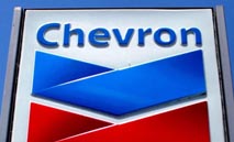 واشنطن تتجه لتوسيع ترخيص "شيفرون" في فنزويلا وتخطط لتسويق الخام بخصم محدود