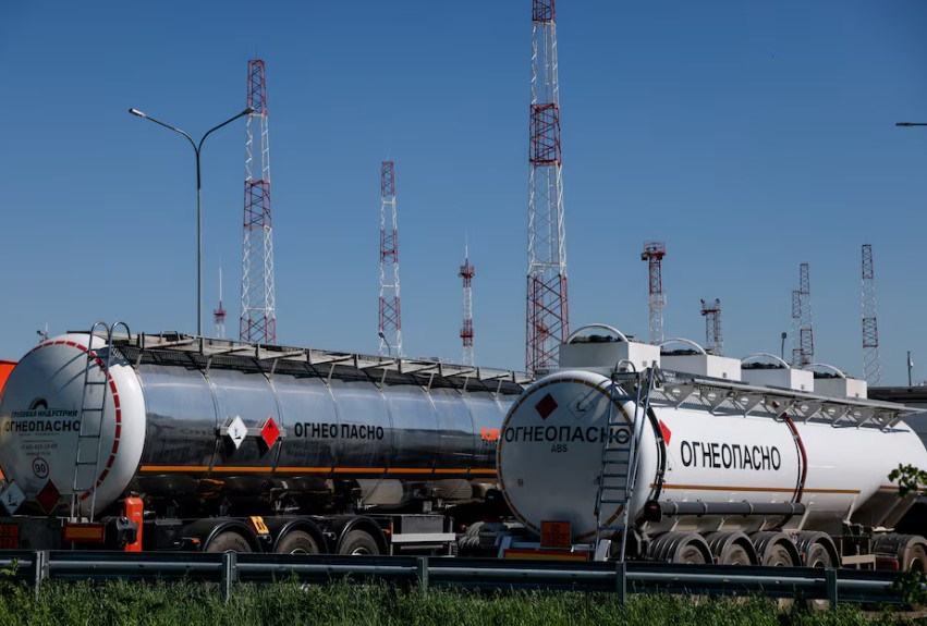 لندن تصعّد الضغوط على موسكو بحزمة عقوبات واسعة تستهدف قطاع الطاقة