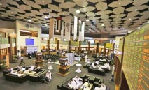 سوق‭ ‬دبي‭ ‬المالي‭ ‬يهبط‭ ‬2‭.‬3‭ % ‬في‭ ‬ثاني‭ ‬جلسات‭ ‬رمضان‭ ‬