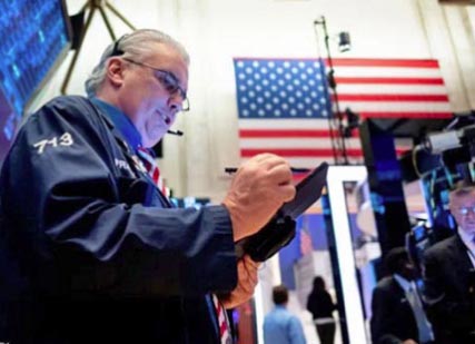 وول‭ ‬ستريت‭ ‬تقفز‭ ‬بدعم‭ ‬أسهم‭ ‬الذكاء‭ ‬الاصطناعي