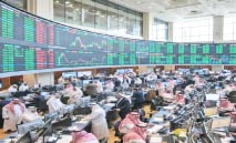 السوق‭ ‬السعودية‭ ‬تتماسك‭.. ‬وثقة‭ ‬الأعمال‭ ‬والعقار‭ ‬تعززان‭ ‬المشهد