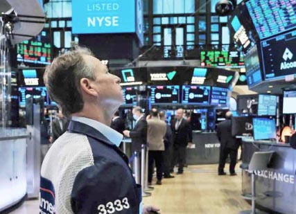 الأسواق‭ ‬تترقّب‭ ‬نهاية‭ ‬مهلة‭ ‬ترمب‭ ‬لإيران‭... ‬والقلق‭ ‬يسبق‭ ‬الاثنين