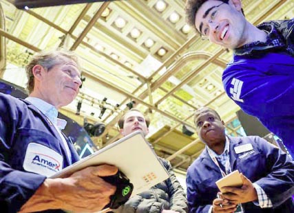 وول‭ ‬ستريت‭ ‬تراهن‭ ‬على‭ ‬نهاية‭ ‬النار