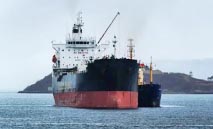 ناقلات‭ ‬النفط‭ ‬الفارغة‭ ‬تتدفق‭ ‬إلى‭ ‬الولايات‭ ‬المتحدة