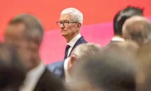 تيم‭ ‬كوك‭ ‬يودّع‭ ‬‮‬آبل‮‬‭... ‬وجون‭ ‬تيرنوس‭ ‬يقود‭ ‬المرحلة‭ ‬المقبلة