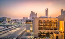 الإمارات‭ ‬تطلق‭ ‬خدمة‭ ‬فتح‭ ‬الحسابات‭ ‬المصرفية‭ ‬الرقمية‭ ‬للزوار‭ ‬عبر‭ ‬مبادرة‭ ‬‮«‬الهوية‭ ‬السياحية‮»‬