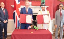 توقع‭ ‬اتفاقية‭ ‬التجارة‭ ‬الحرة‭ ‬بين‭ ‬دول‭ ‬الخليج‭ ‬و‭ ‬المملكة‭ ‬المتحدة