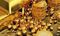 الذهب‭ ‬يصعد‭ ‬بدعم‭ ‬الوظائف‭ ‬والنفط‭ ‬المتراجع