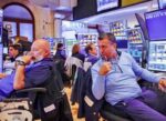 توترات‭ ‬إيران‭ ‬تربك‭ ‬وول‭ ‬ستريت‭ ‬رغم‭ ‬صمود‭ ‬التكنولوجيا