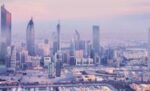 ‬بلومبيرغ‮‬‭: ‬ الاقتصاد‭ ‬الكويتي‭ ‬تجاوز‭ ‬تداعيات‭ ‬التوترات‭ ‬الإقليمية