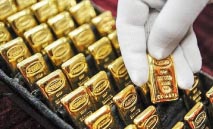 الدولار‭ ‬والفائدة‭ ‬يعمقان‭ ‬خسائر‭ ‬الذهب‭ ‬عالميا