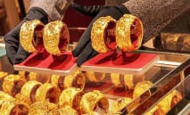 الذهب‭ ‬يتجاوز‭ ‬4324‭ ‬دولاراً‭ ‬قبل‭ ‬الفيدرالي