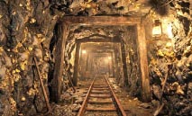 الذهب‭ ‬يخسر‭ ‬بريقه‭ ‬أمام‭ ‬صدمة‭ ‬النفط